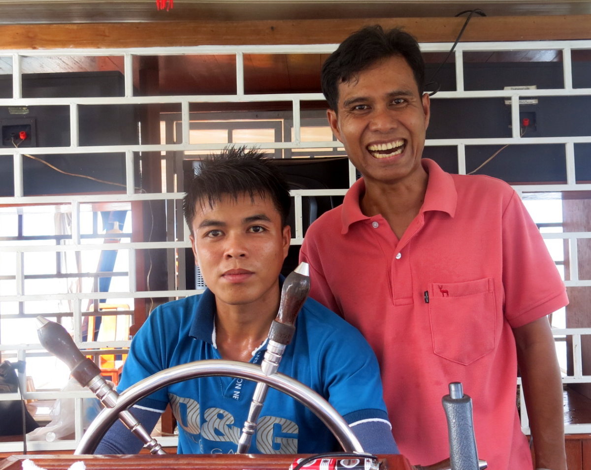 The Nam Ngum dam boat cruise