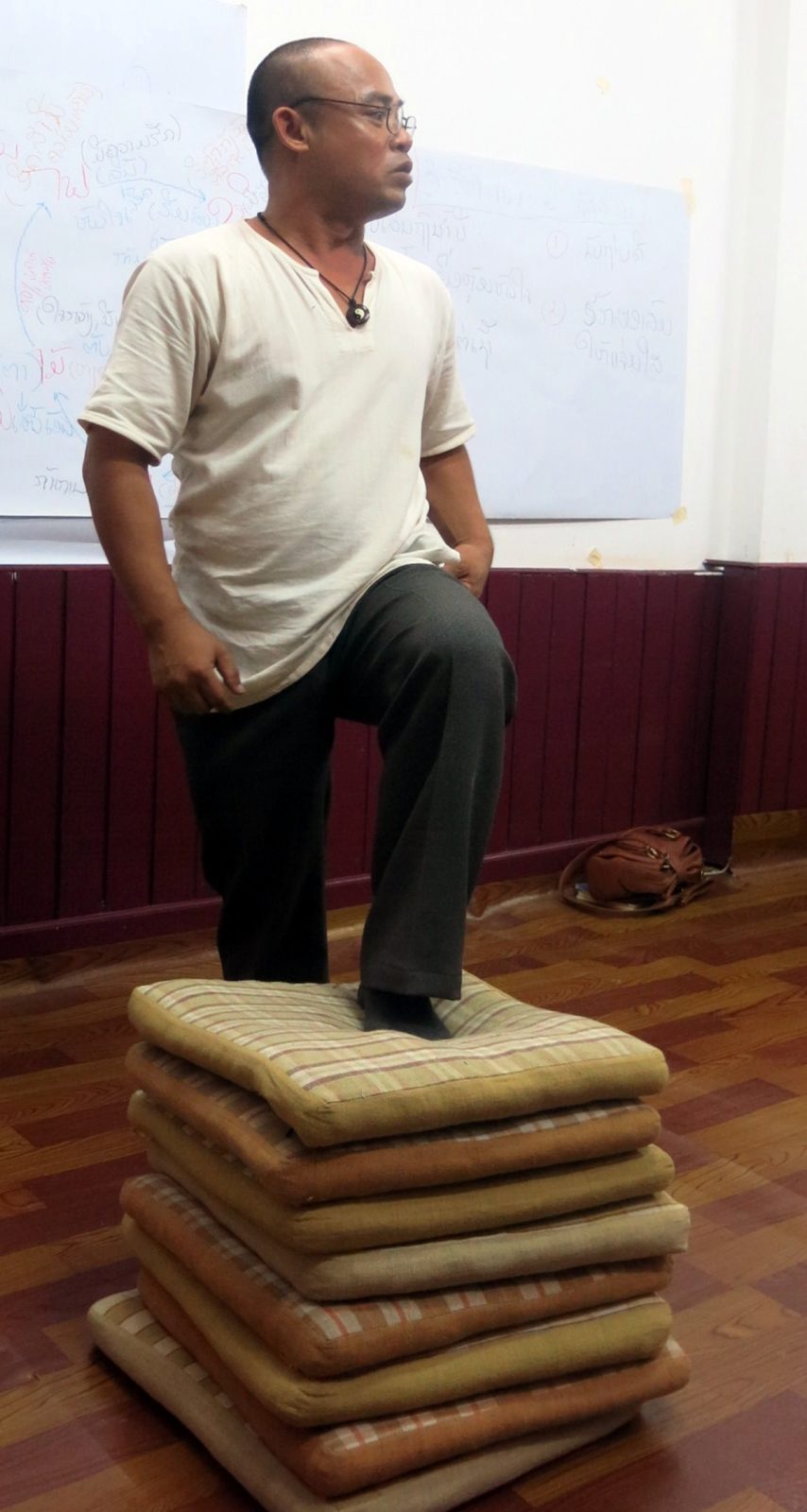 To demonstrates how energy travels through the body